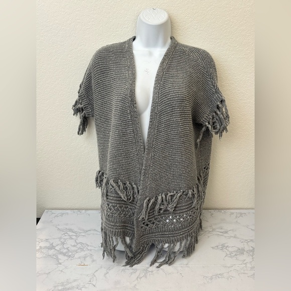 Aeropostale Sweaters - Aeropostale Open Front Cable Knit Short Sleeve Cardigan Sweater XS Fringe Gray​​